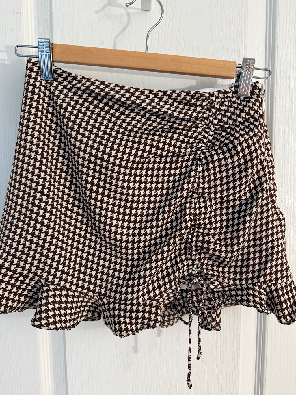 Cotton Candy Brown And White Houndstooth Mini Skirt